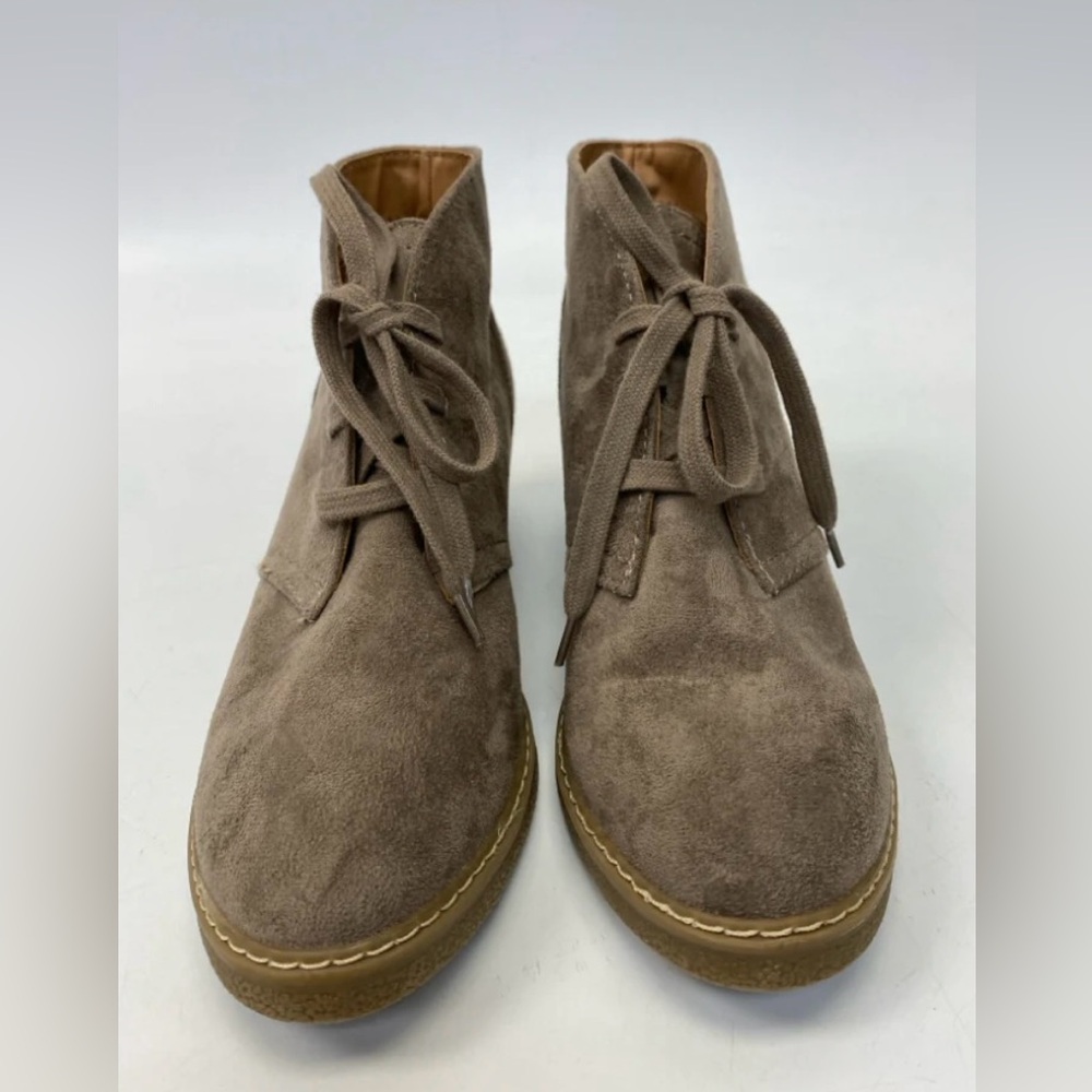 7.5 Universal Thread Brown Suede Lace-Up Ankle Boots
